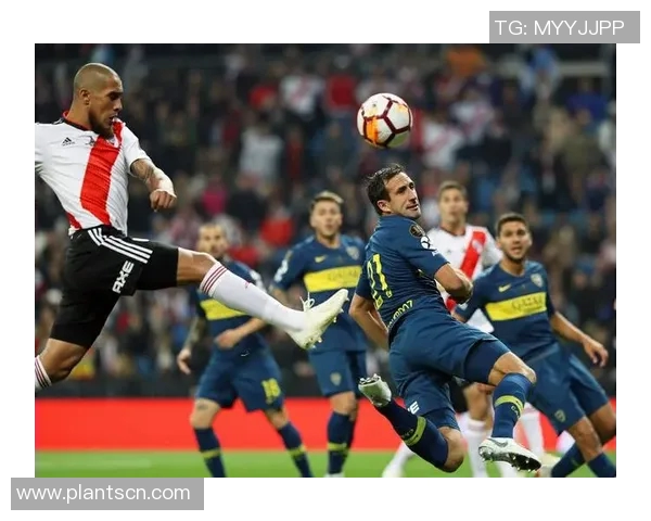 足球明星转型模特的精彩瞬间揭秘与背后故事分析 足球明星转型模特的精彩瞬间揭秘与背后故事分析